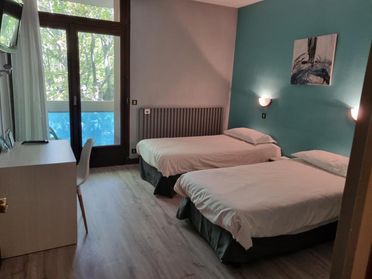 Hotel Le Comty Feurs