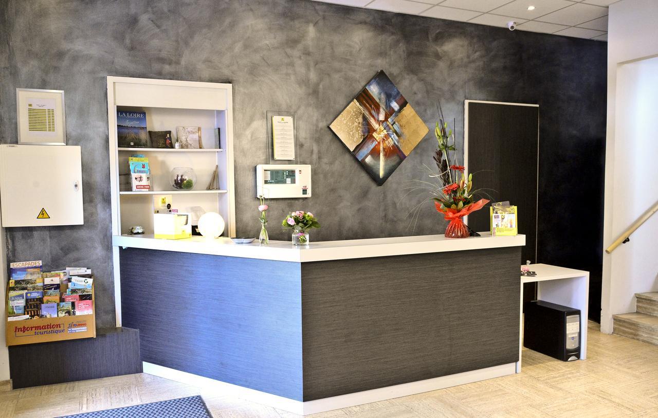 Hotel Le Comty Feurs